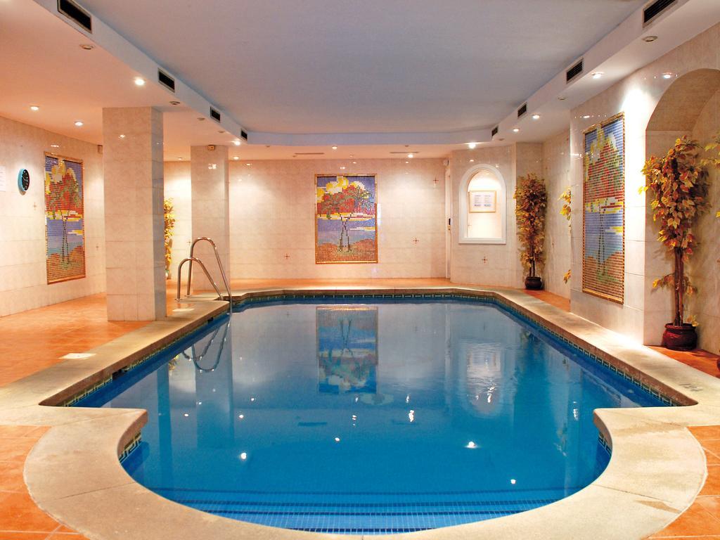 Apartamentos Coronado Marbella Luaran gambar